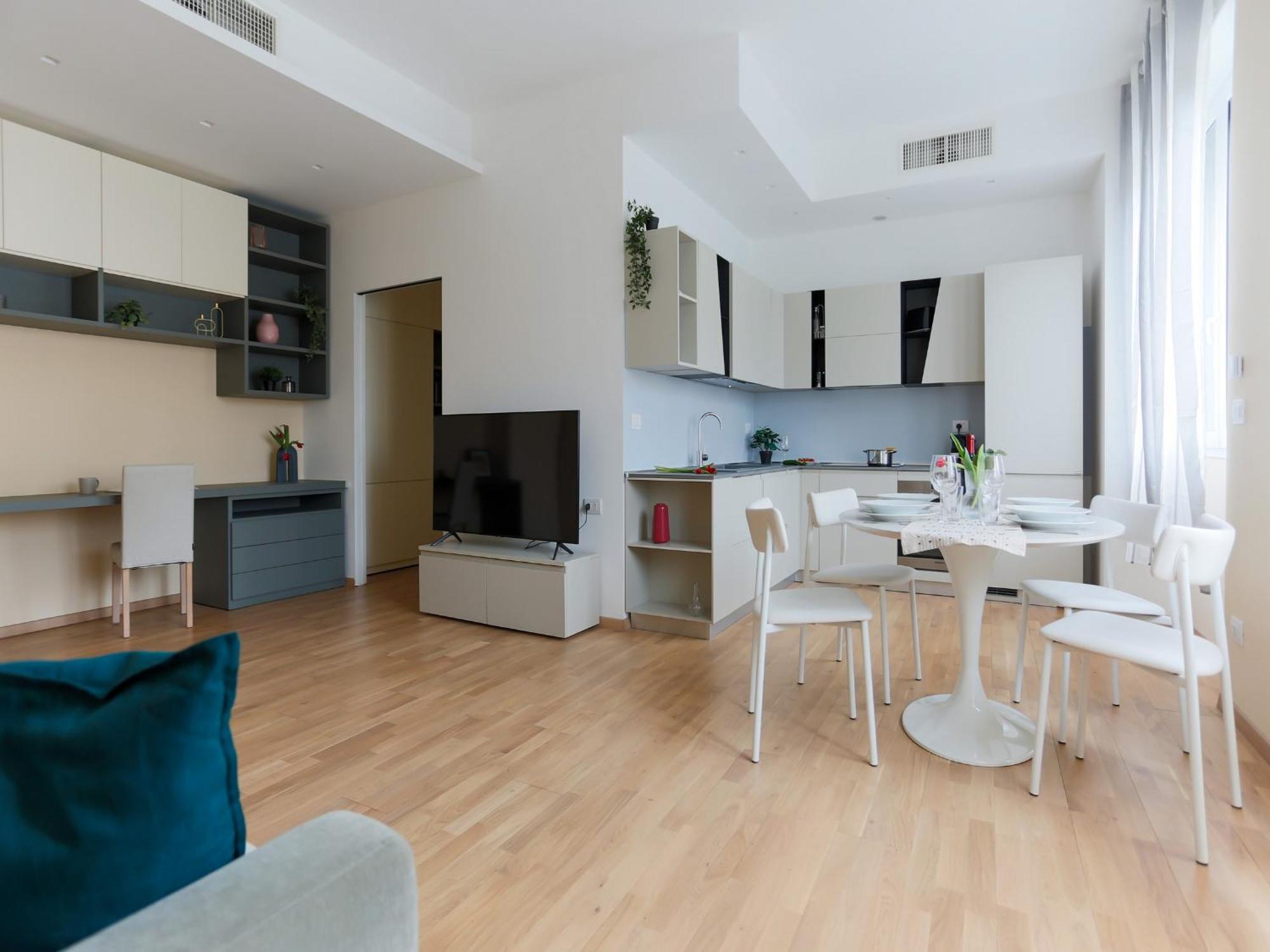 The Best Rent - Bright One-Bedroom Apartment In Corso Vittorio Emanuele II Милан Экстерьер фото